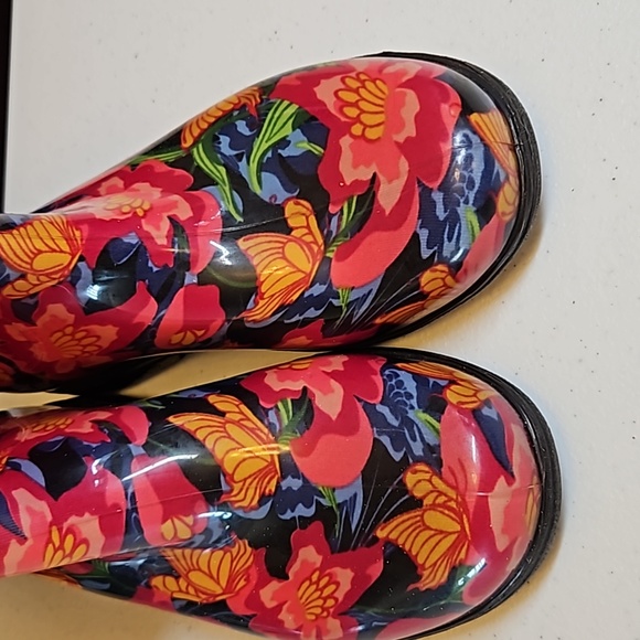 SLOGGERS  6 WOMEN'S BOOTS FLORAL MULTI-COLOR  RAIN BOOTS - Picture 3 of 9